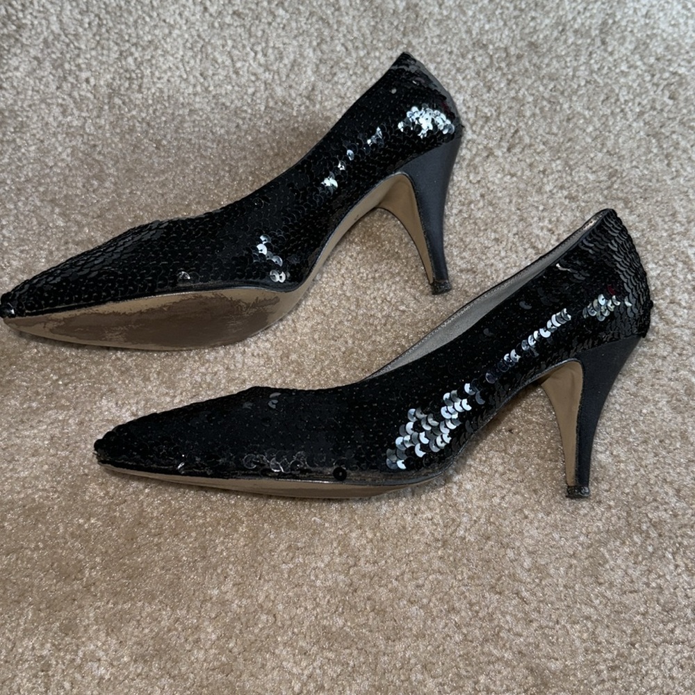 Pumps, Beautiful Sequined, for that special occasion (CL)